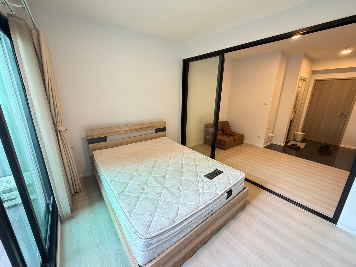 For SaleCondo : เจ้าของขายขาดทุน ด่วน! #ติดเมกะบางนา เดินไปได้เลย ห้องโล่ง เฟอร์บางส่วนให้ครบตามรูป นำไปแต่งต่อได้เลยครับ 🏢 A Space Mega (เอ สเปซ เมกา) มี Shuttle Bus บริการรับ - ส่งฟรี ถึงหน้าอีเกีย ห้างเมกาบางนา !!! . #รายละเอียดห้อง - ห้องว่างพร้อมเข้าอยู่ ไม่ติดผู้เ