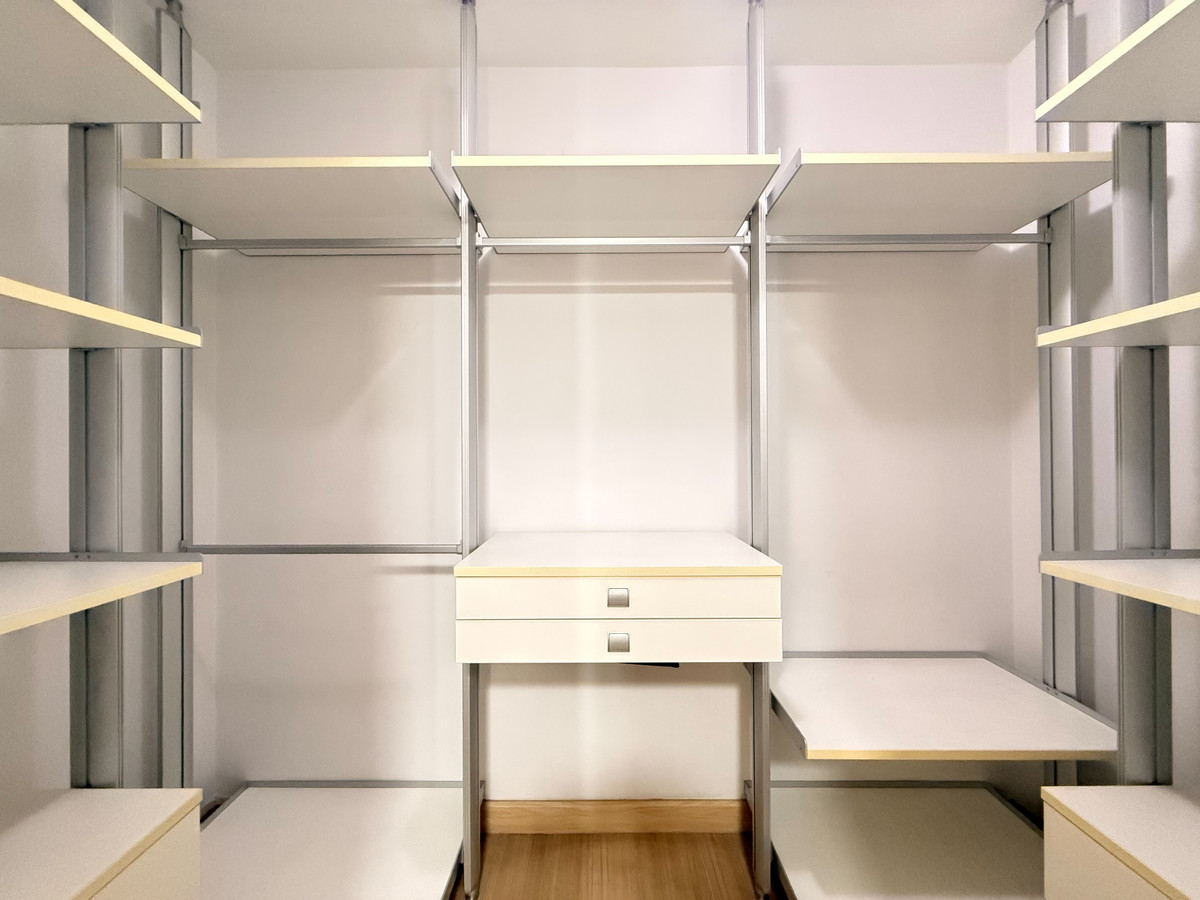 For RentCondoPattanakan, Srinakarin : FOR RENT 	The Parkland Srinakarin **Corner Room**Ready to Move in**