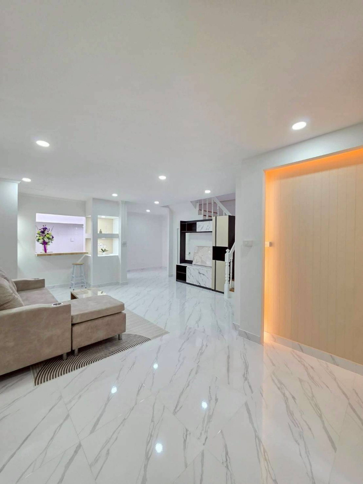 For SaleTownhomePathum Thani,Rangsit, Thammasat : For Sale Townhouse/Townhome , Baan Fah Rangsit, Khlong 4 , newly renovated , Bueng Yitho , Thanyaburi , Pathum Thani , CX-148869