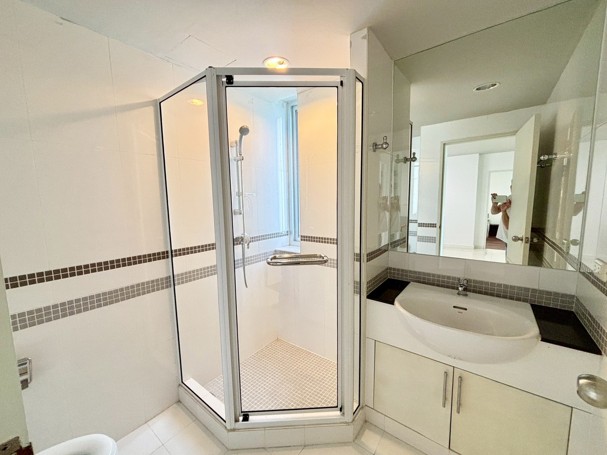 ขายคอนโดสาทร นราธิวาส : ขายคอนโด Sathorn Plus by The Garden – ทำเลสาทร ใจกลางเมือง-ซอยเย็นอากาศ 2ห้องนอน 2ห้องน้ำ  73.76 ตรม.