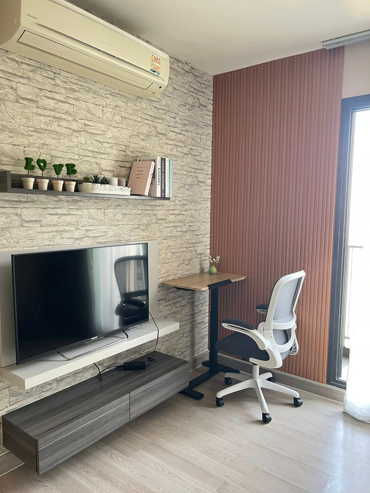 For RentCondoRatchadapisek, Huaikwang, Suttisan : 🩷🌷Centric Huaikwang🌷🩷 2 Beds 1 Bath, Rental 30,000 Baht