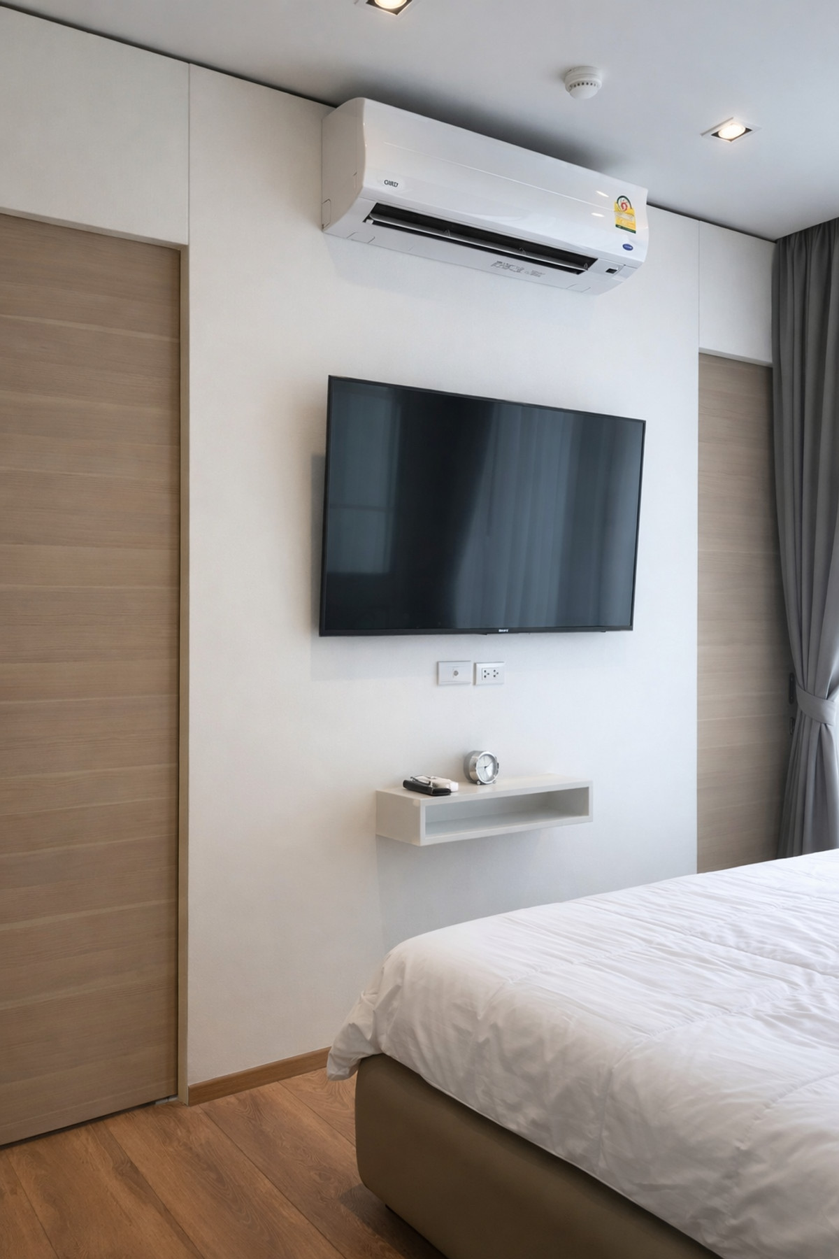 For RentCondoSukhumvit, Asoke, Thonglor : For rent, Park Origin Phromphong, high floor, city view, very beautiful room, very good price.