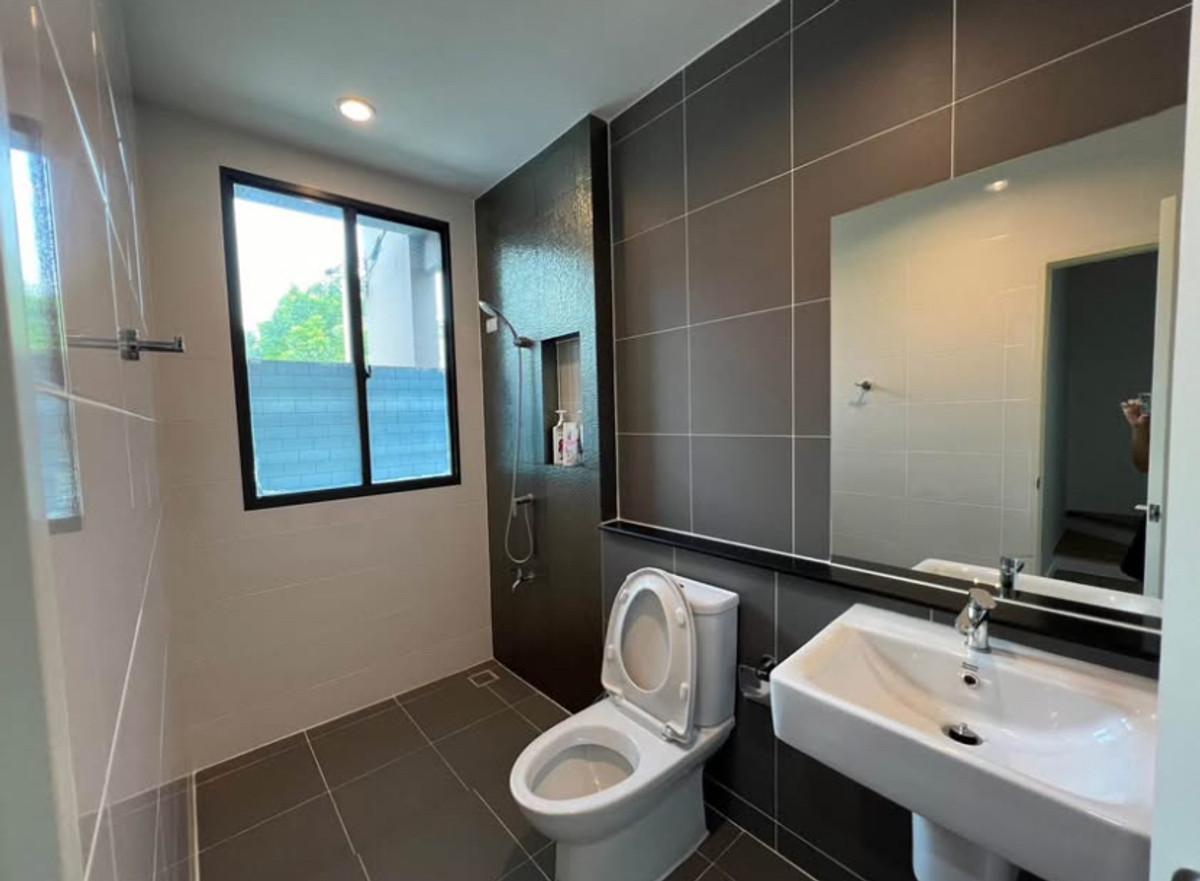 ทาวน์โฮมพระราม 5 ราชพฤกษ์ บางกรวย : ขาย / ให้เช่าทาวน์โฮมหรู บ้านกลางเมือง ราชพฤกษ์ ติดถนน ตรงข้าม Central Westville