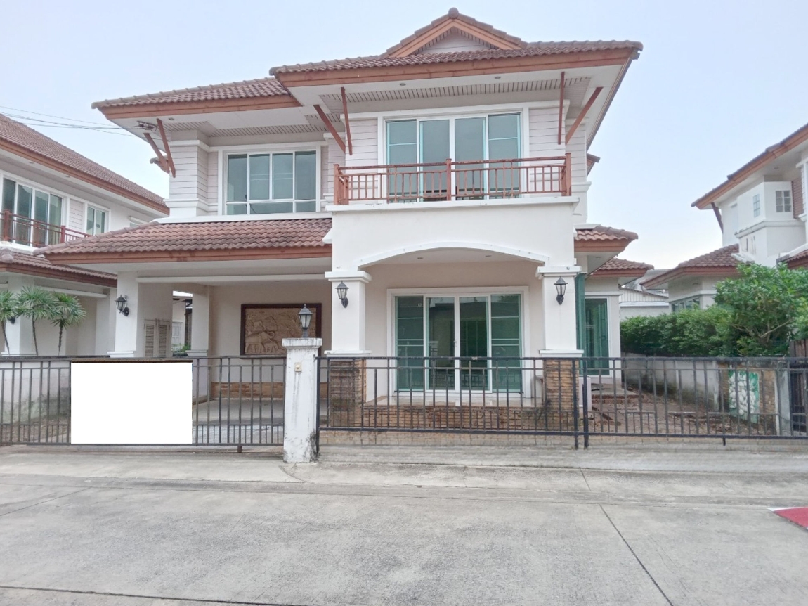 ขายบ้านนวมินทร์ รามอินทรา : ขายบ้านเดี่ยว โครงการสวนผึ้ง รามอินทรา ทำเลดี ใกล้ถนนรามอินทราเพียง 1.3 กม. เดินทางสะดวก