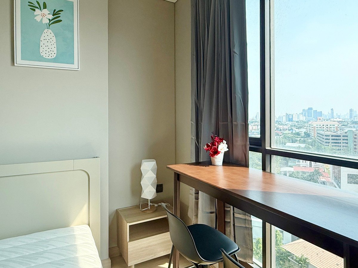 ขายคอนโดเกษตรศาสตร์ รัชโยธิน : ขายด่วน!!  ราคาถูก 🌈✨  Lumpini Park Phahol 32 (1 Studio , 24.5 ตร.ม.) เพียง 2.59 MB เท่านั้น!!  ห้องพร้อมเฟอร์นิเจอร์ โทร 092-2462653 Donut