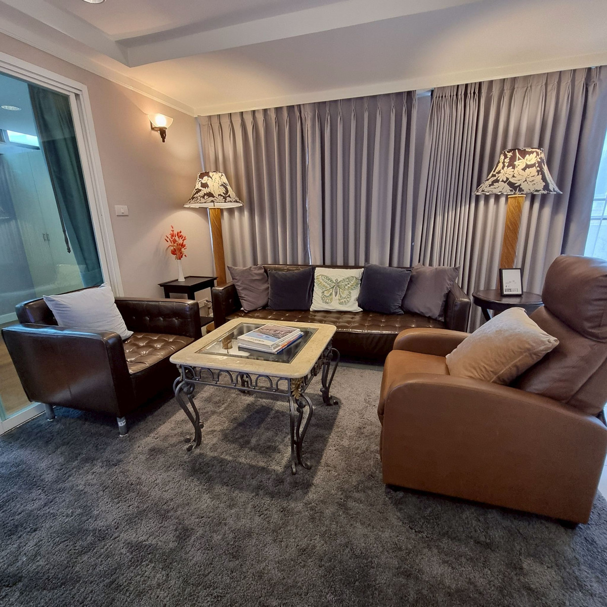 CondoSukhumvit, Asoke, Thonglor : ✨ Private kingdom 142 sq m in the heart of Sukhumvit 39✨ Wide area like living in a single house. With a 180 degree city view!📸