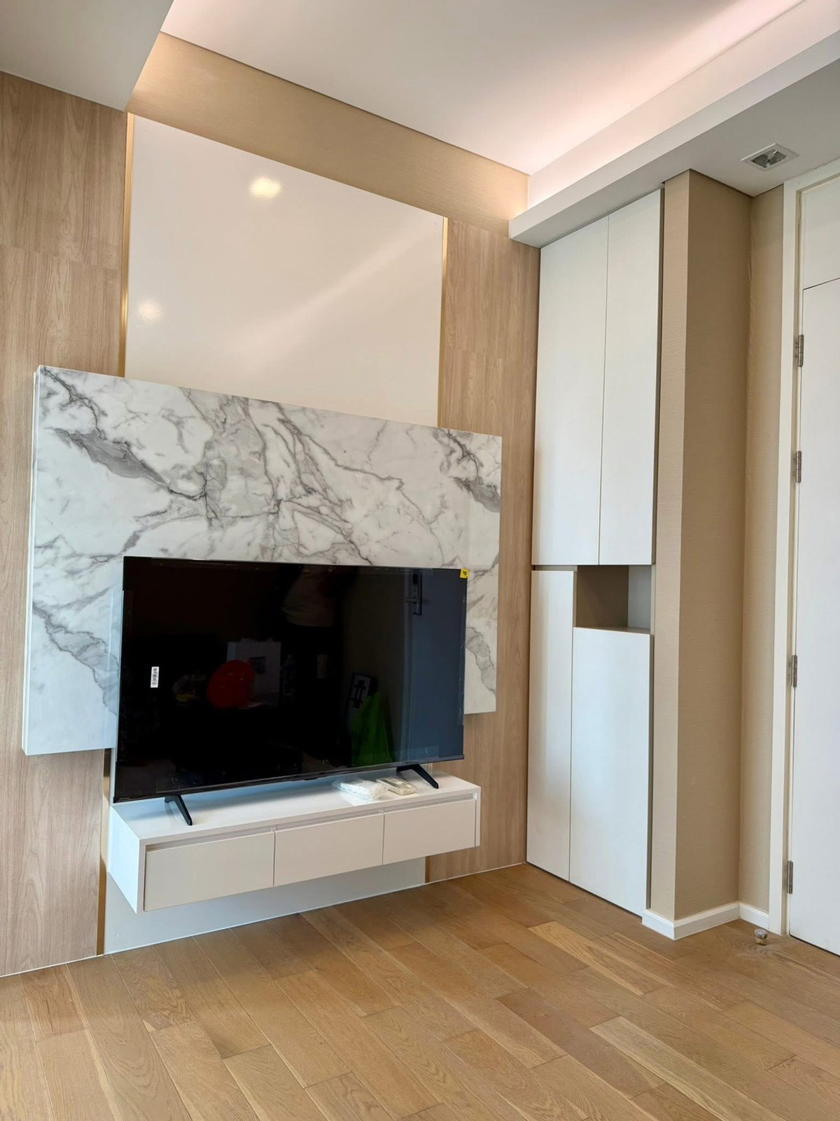 For RentCondoLadprao, Central Ladprao : 💥 FOR RENT : The Saint Residences Condo 💥