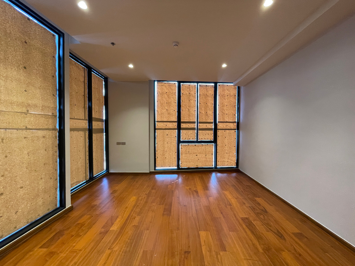 ขายคอนโดสาทร นราธิวาส : [ขาย] Rare Item! One Altitude เจริญกรุง คอนโด Ultra Luxury ความเป็นส่วนตัวสูงสุดเพียง 85 ยูนิต ใกล้ Shrewsbury International School เพียง 280 เมตร สัมผัสประสบการณ์การอยู่อาศัยที่เหนือระดับ บนทำเลศักยภาพ “เจริญกรุง-จันทน์“ ตอบโจทย์ครอบครัวยุคใหม่