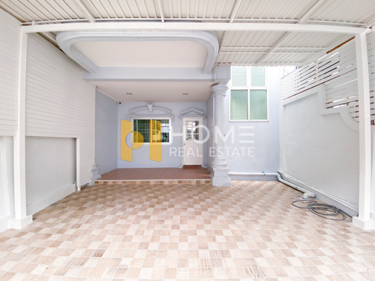 ขายทาวน์โฮมเลียบทางด่วนรามอินทรา : หมู่บ้าน 84 แมนชั่น / 4 ห้องนอน (ขาย), Moo Baan 84 Mansion / 4 Bedrooms (FOR SALE) FAHS040