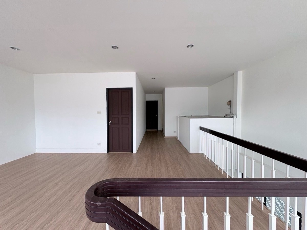 ทาวน์โฮมสยาม จุฬา สามย่าน : ✨ขาย/ให้เช่า อาคาร 7 ชั้น ทำเลสยาม-บรรทัดทอง รีโนเวทใหม่ทั้งหลัง ✨