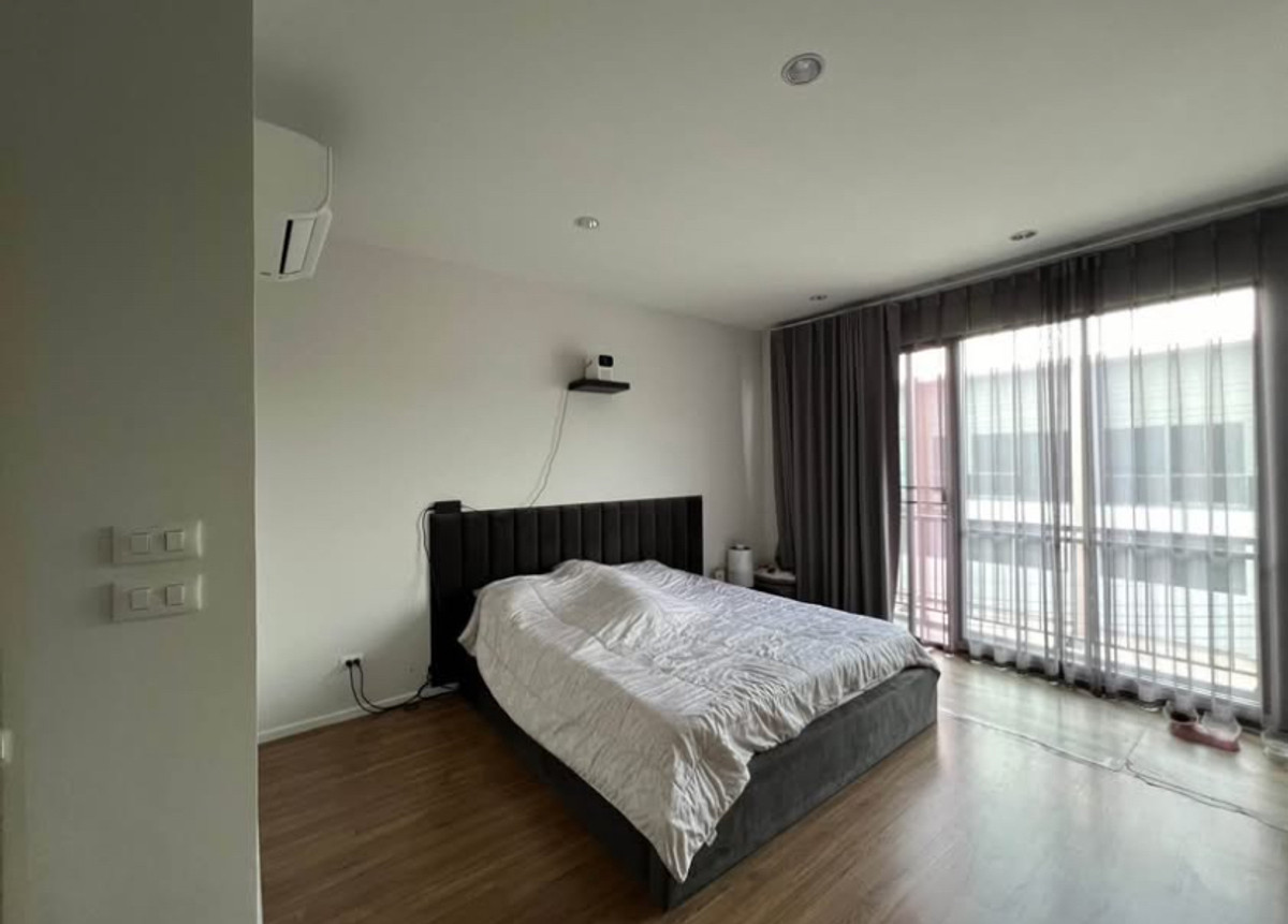 ทาวน์โฮมพระราม 5 ราชพฤกษ์ บางกรวย : ขาย / ให้เช่าทาวน์โฮมหรู บ้านกลางเมือง ราชพฤกษ์ ติดถนน ตรงข้าม Central Westville