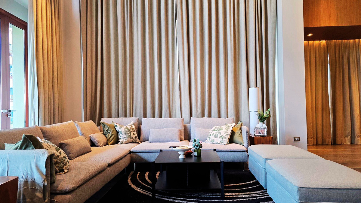 For RentCondoWitthayu, Chidlom, Langsuan, Ploenchit : 🌟 Ultra-Luxury Living in Ploenchit! FOR RENT: The Crest Ruamrudee – Massive 265.83 sq.m. Residence