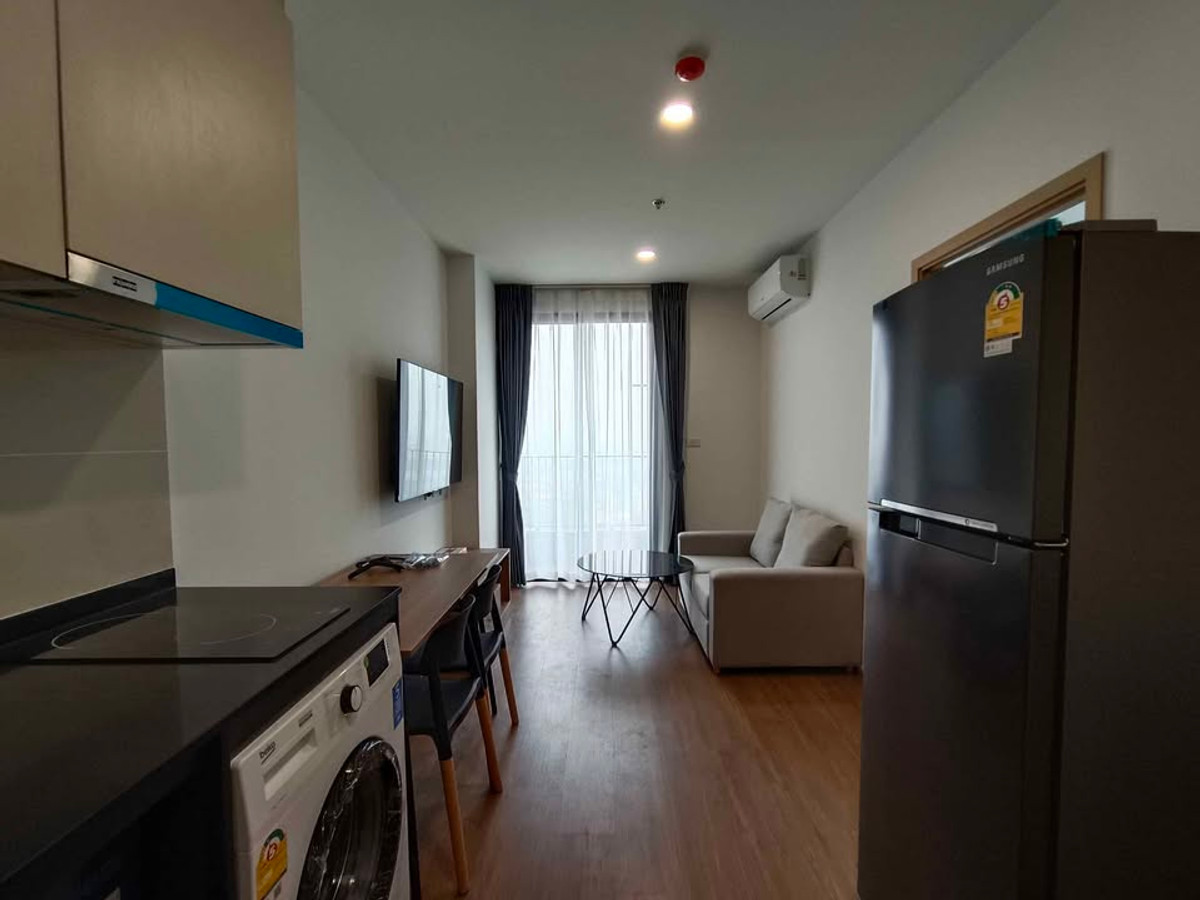 For RentCondoBang kae, Phetkasem : ⭐️ The Livin Phetkasem ⭐️ 1 bedroom, 1 bathroom, beautiful room decorated in a minimalist style. Fully furnished