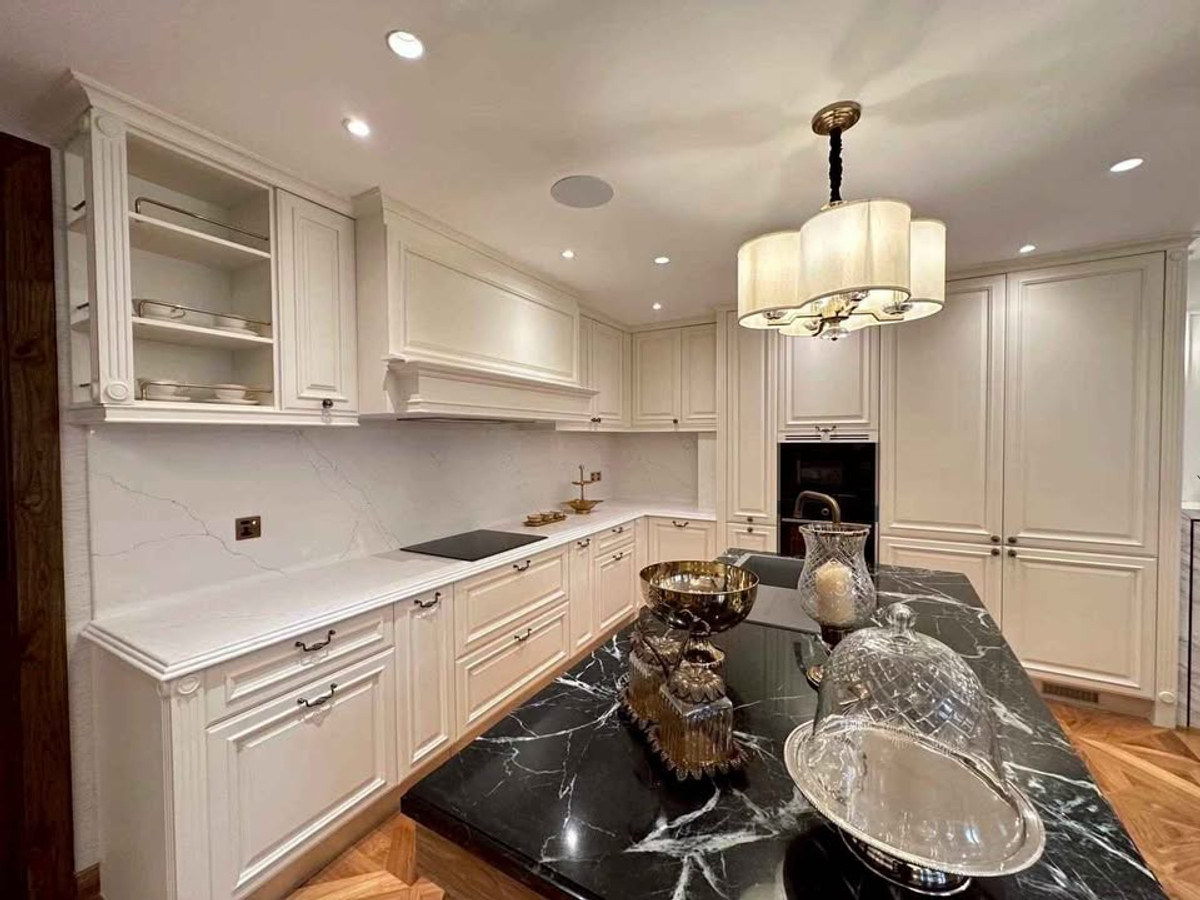 For RentHouseSukhumvit, Asoke, Thonglor : For rent 64.5 sq m, 4 bedrooms, 5 bathrooms, 3 parking spaces, 3-story detached house CASA EKKAMAI 28