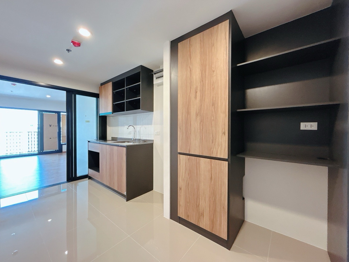 For SaleCondoLadprao, Central Ladprao : Reservation missed‼️Last ​​room The Line vibe size 65.65 Sq.m 2 bed 2 bath only 7.79 MB contact 086-795-9997