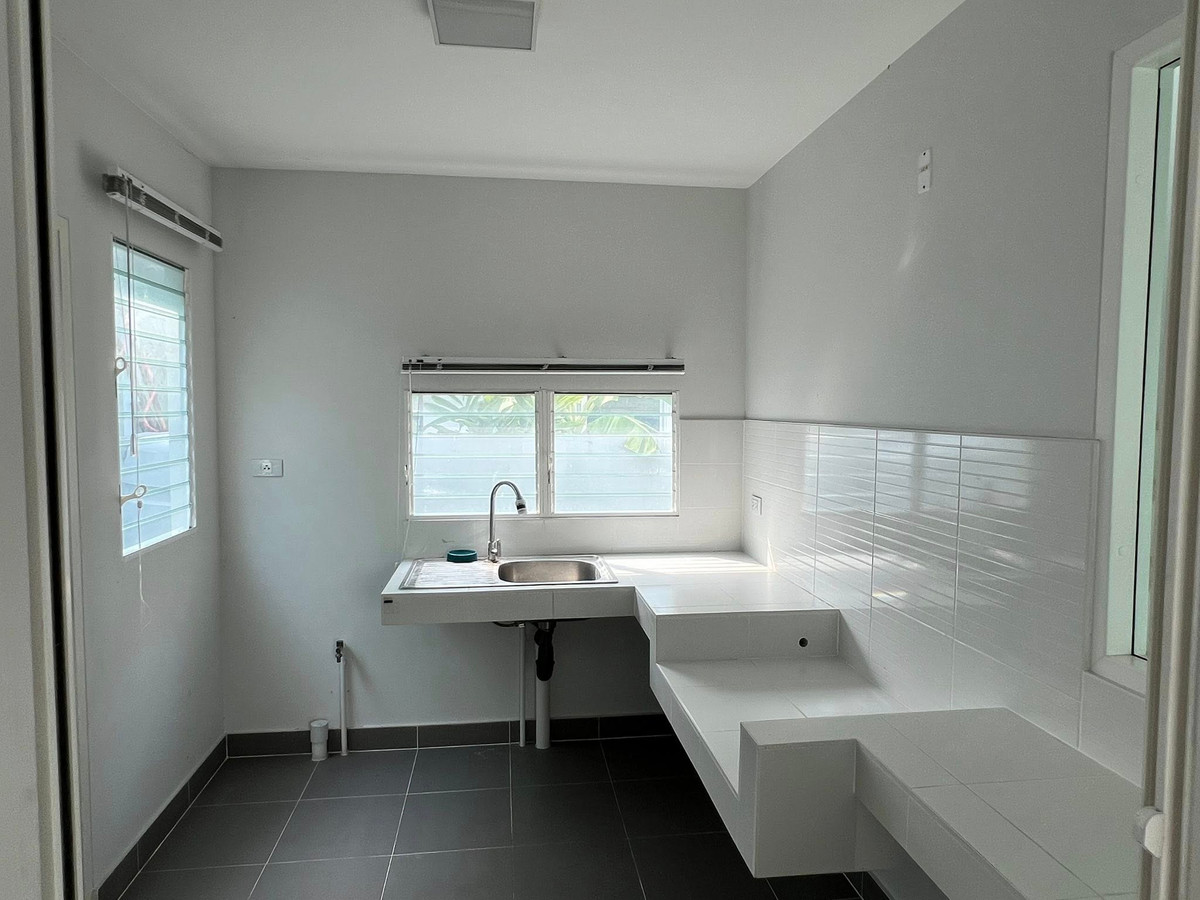 For RentHouseSamut Prakan,Samrong : Villaggio Bangna - Theparak / 3 bedrooms (FOR RENT), Villaggio Bangna - Theparak / 3 Bedrooms (FOR RENT) YOK111