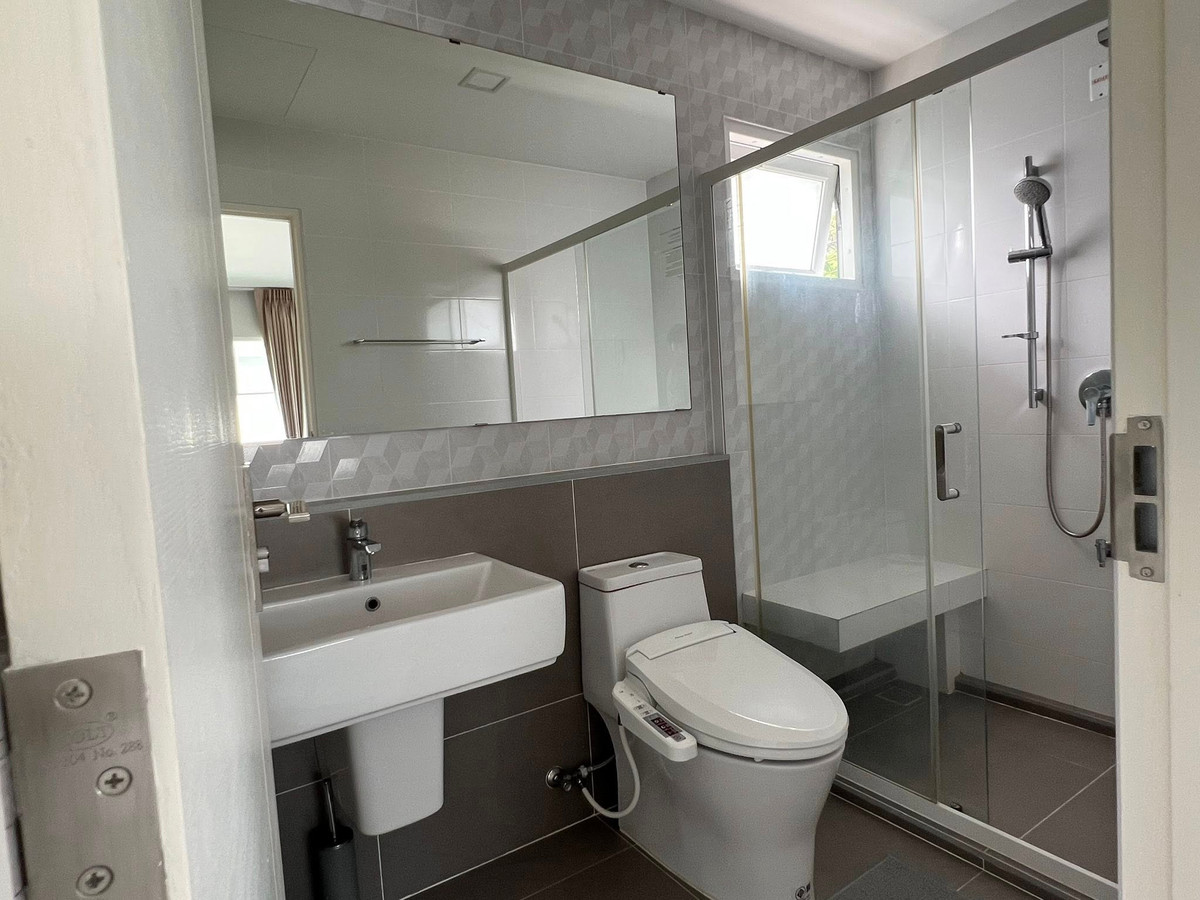 For RentHouseSamut Prakan,Samrong : Villaggio Bangna - Theparak / 3 bedrooms (FOR RENT), Villaggio Bangna - Theparak / 3 Bedrooms (FOR RENT) YOK111