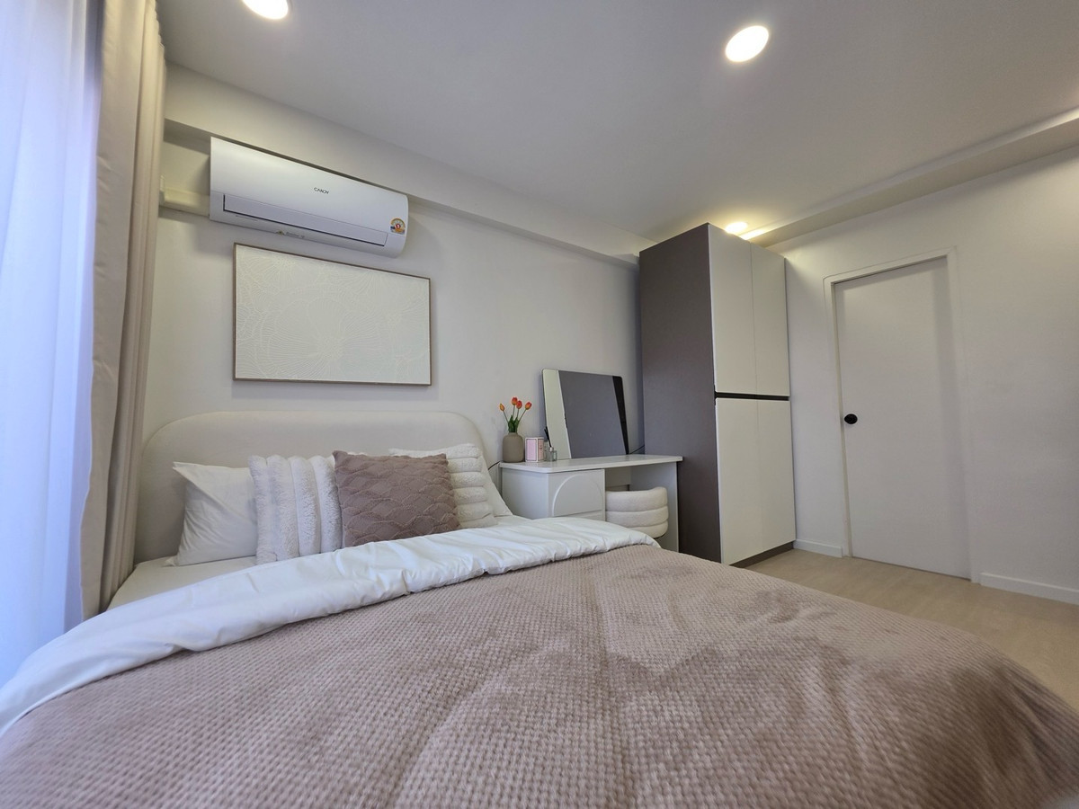 ขายคอนโดอ่อนนุช อุดมสุข : K-6807 ขายด่วน🔥🔥 ! ห้องใหญ่ style duplex ตกแต่งใหม่ Eastwood อ่อนนุช พร้อมอยู่