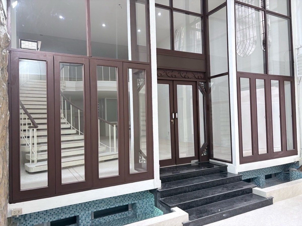 ทาวน์โฮมสยาม จุฬา สามย่าน : ✨ขาย/ให้เช่า อาคาร 7 ชั้น ทำเลสยาม-บรรทัดทอง รีโนเวทใหม่ทั้งหลัง ✨