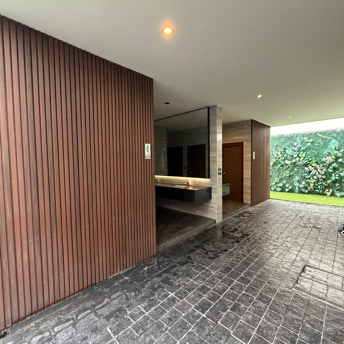 ขายบ้านโชคชัย4 ลาดพร้าว71 : ขายHome Office 5 ชั้น พร้อมลิฟท์ ติดห้างแบบเดินถึง — โซนเลียบด่วนรามอินทรา