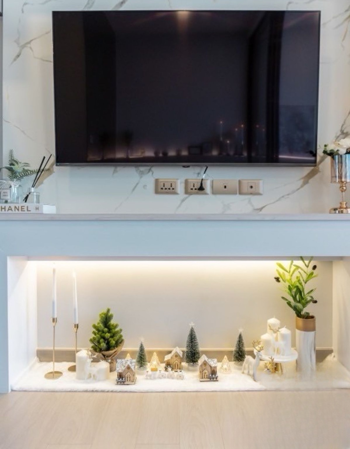 For RentCondoRama9, Petchburi, RCA : Condo for rent in NEW CBD near MRT Rama 9: One 9 Five Project: 1 bedroom, luxuriously decorated, only 350 m. to Central Rama9.