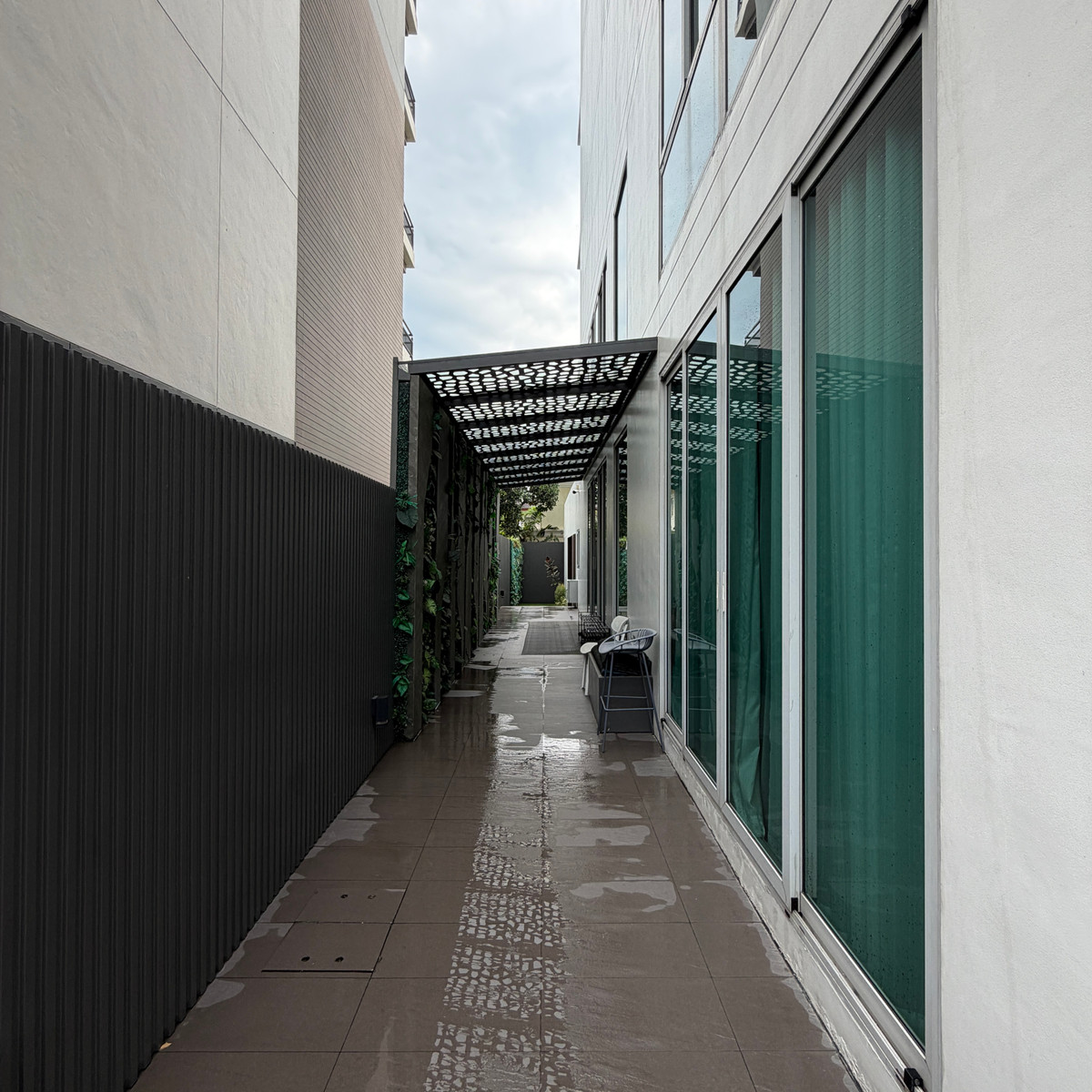 ขายบ้านโชคชัย4 ลาดพร้าว71 : ขายHome Office 5 ชั้น พร้อมลิฟท์ ติดห้างแบบเดินถึง — โซนเลียบด่วนรามอินทรา