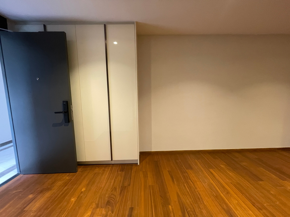 ขายคอนโดสาทร นราธิวาส : [ขาย] Rare Item! One Altitude เจริญกรุง คอนโด Ultra Luxury ความเป็นส่วนตัวสูงสุดเพียง 85 ยูนิต ใกล้ Shrewsbury International School เพียง 280 เมตร สัมผัสประสบการณ์การอยู่อาศัยที่เหนือระดับ บนทำเลศักยภาพ “เจริญกรุง-จันทน์“ ตอบโจทย์ครอบครัวยุคใหม่