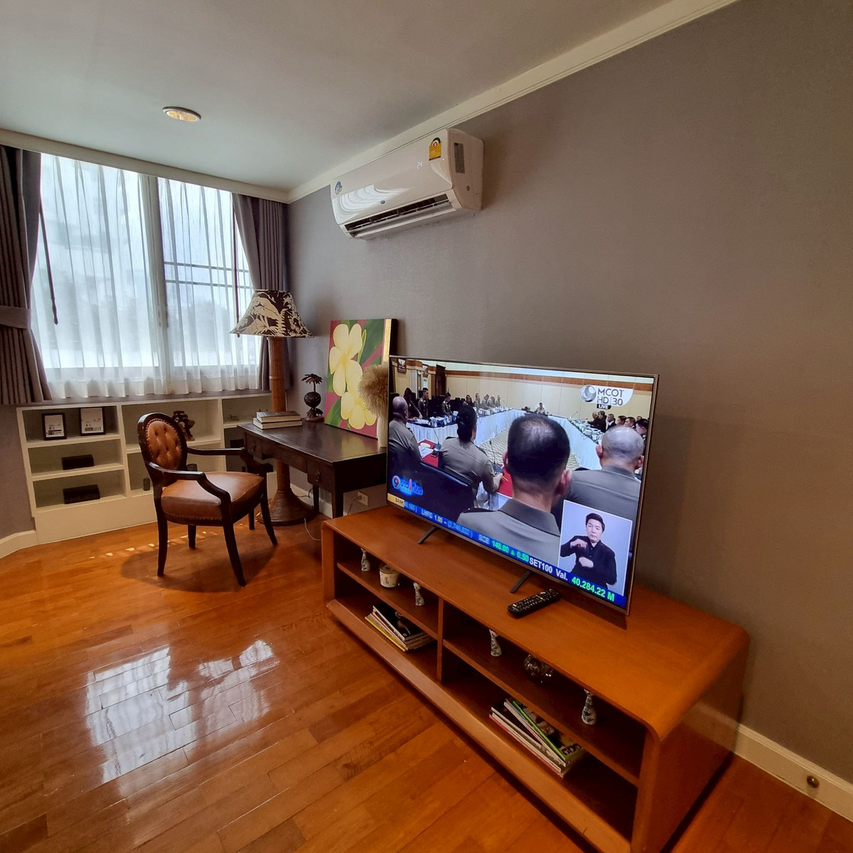 CondoSukhumvit, Asoke, Thonglor : ✨ Private kingdom 142 sq m in the heart of Sukhumvit 39✨ Wide area like living in a single house. With a 180 degree city view!📸