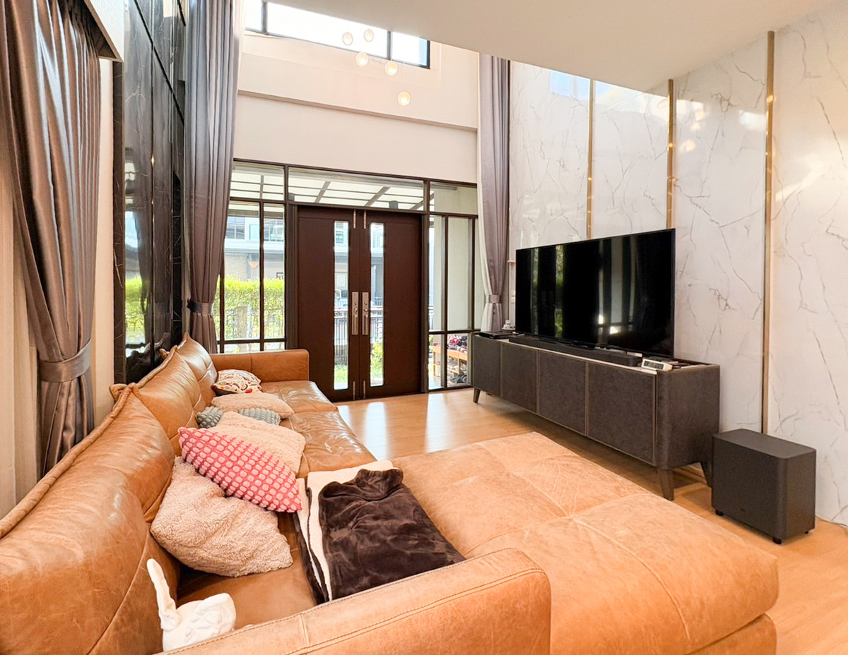 For SaleHousePattanakan, Srinakarin : The City Pattanakarn / 4 bedrooms (for sale), The City Pattanakarn / 4 Bedrooms (FOR SALE) FONT063