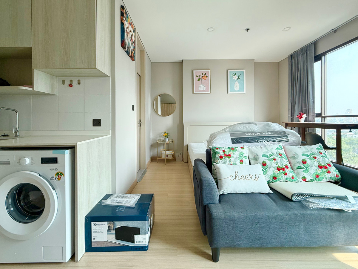 ขายคอนโดเกษตรศาสตร์ รัชโยธิน : ขายด่วน!!  ราคาถูก 🌈✨  Lumpini Park Phahol 32 (1 Studio , 24.5 ตร.ม.) เพียง 2.59 MB เท่านั้น!!  ห้องพร้อมเฟอร์นิเจอร์ โทร 092-2462653 Donut