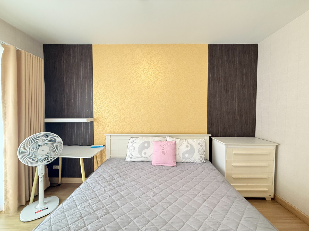 For RentCondoPattanakan, Srinakarin : FOR RENT 	The Parkland Srinakarin **Corner Room**Ready to Move in**