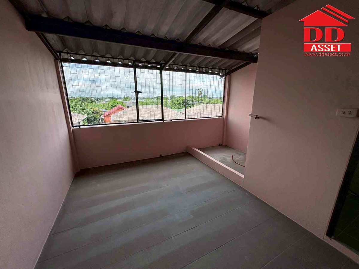 ให้เช่าอาคารพาณิชย์เสรีไทย-นิด้า : ให้เช่า อาคารพาณิชย์ 4 ชั้น ซอยเสรีไทย 32 รหัสทรัพย์ : T8236