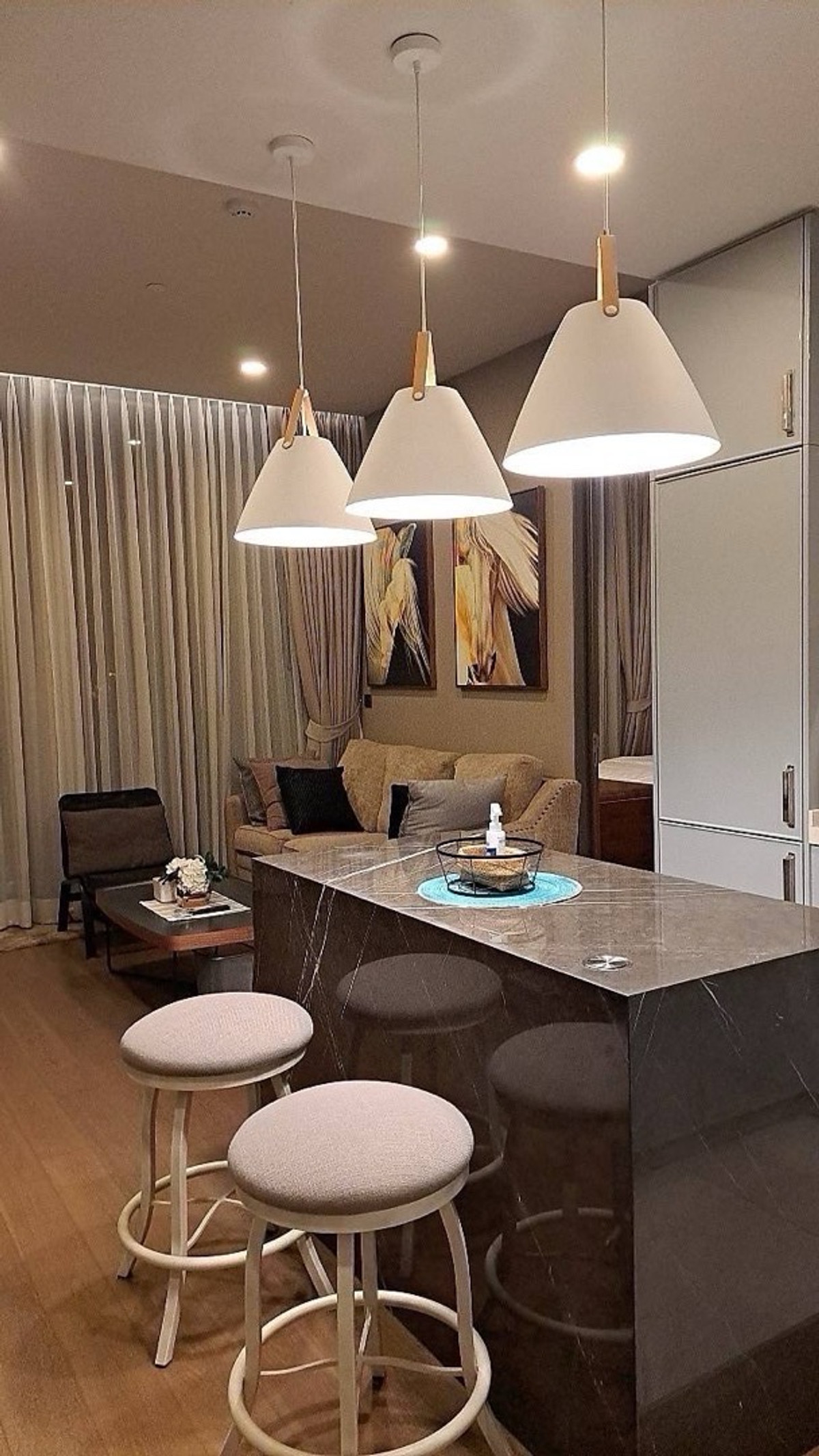 ให้เช่าคอนโดสุขุมวิท อโศก ทองหล่อ : 🔥Rent 1BR🔥61sqm🔥Floor12🔥60,000/month🔥Kraam 26🔥