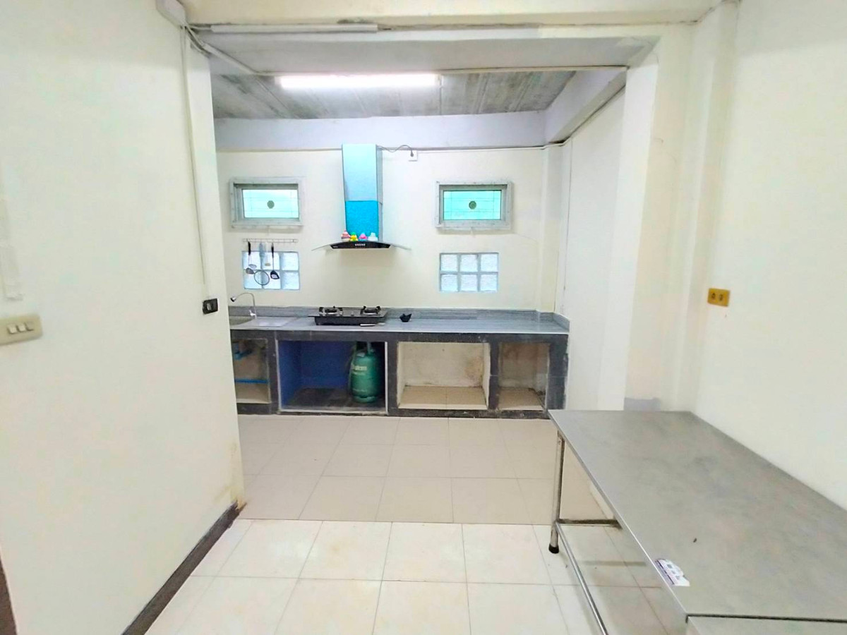 For RentTownhomeMin Buri, Romklao : ⚡ For rent, 3-story townhome, Soi Ramkhamhaeng 176, size 17 sq m. ⚡