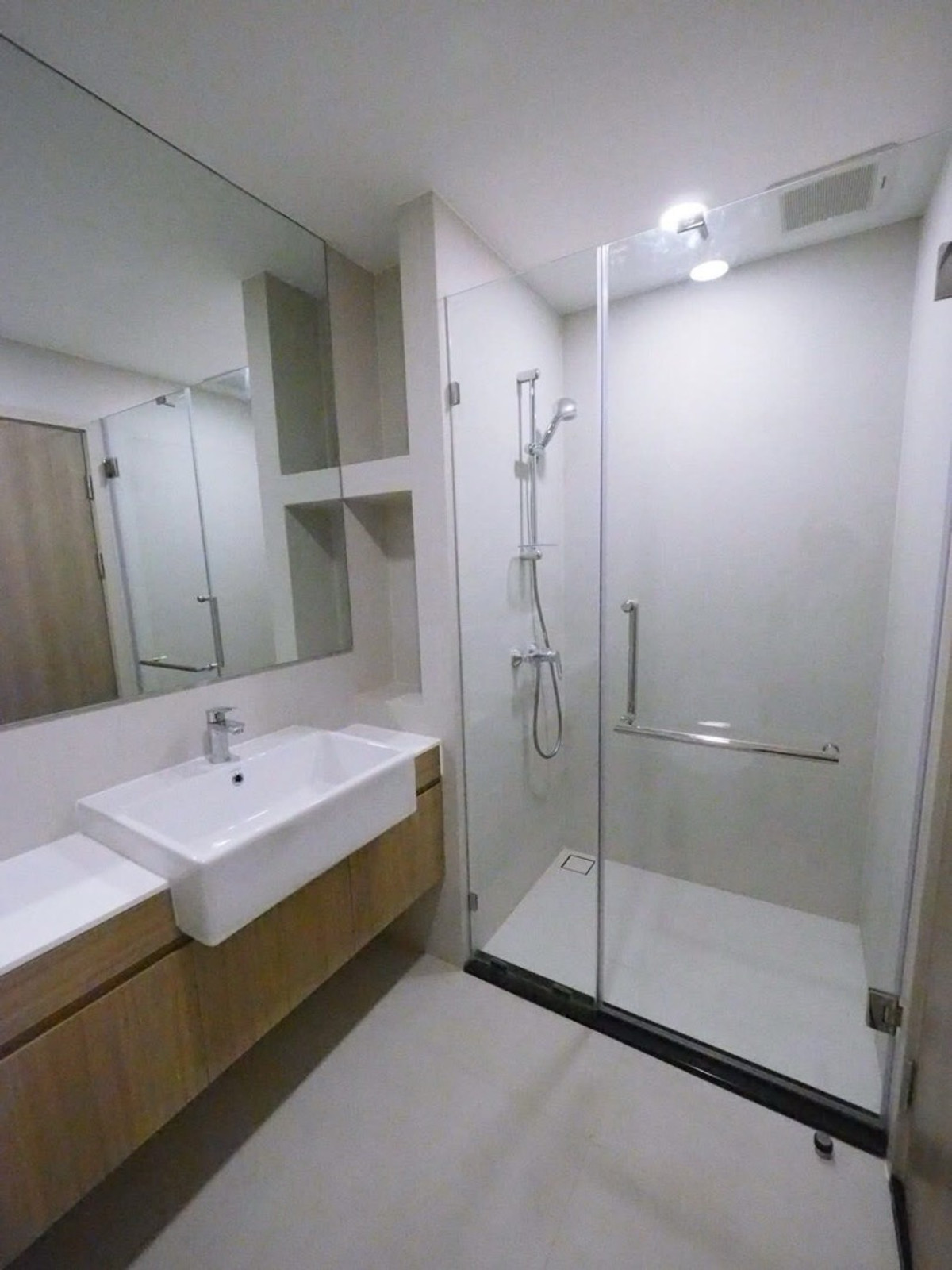 For RentCondoSukhumvit, Asoke, Thonglor : #Z5019💥 170369 🔥Condo for rent Noble Ambience Sukhumvit 42