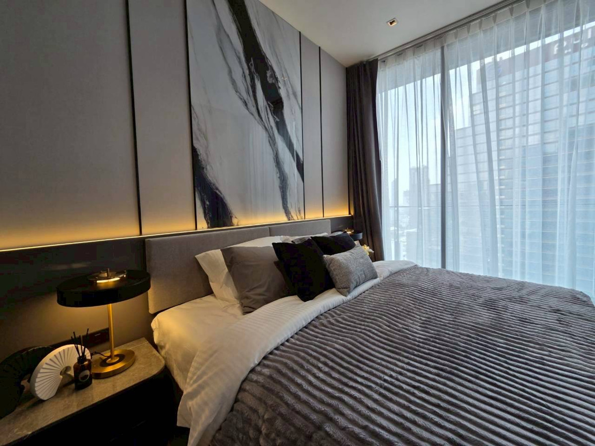 ขายคอนโดสีลม ศาลาแดง บางรัก : ขายห้องโครงการ 2ห้องนอน New series แอชตันสีลม คอนโดบนถนนสีลม