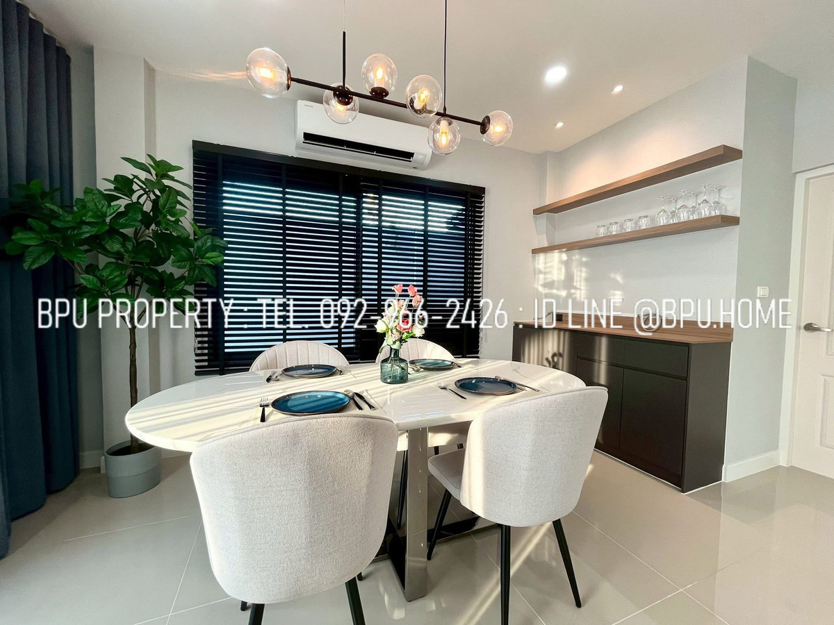 ให้เช่าบ้านสมุทรปราการ สำโรง : ** ให้เช่าบ้านเดี่ยว 4 ห้องนอน ** Centro บางนา - กิ่งแก้ว ใกล้ เมกะบางนา 