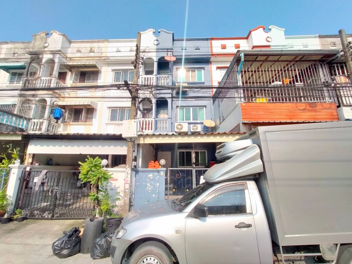 ให้เช่าทาวน์โฮมมีนบุรี-ร่มเกล้า : ⚡ ให้เช่า ทาวน์โฮม 3 ชั้น ซอย รามคำแหง 176 ขนาด 17 ตร.ว. ⚡