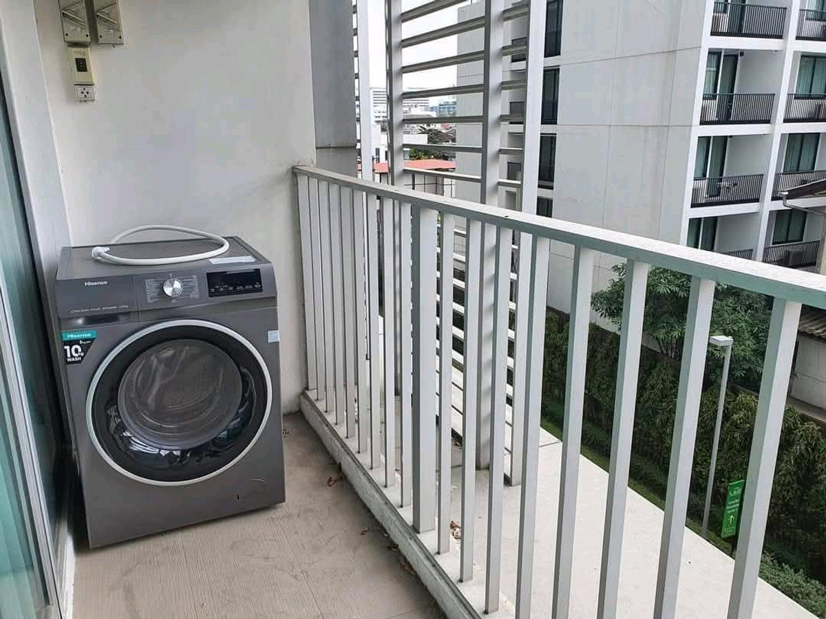 For RentCondoLadprao, Central Ladprao : ✨📍 Prime location "Lat Phrao Intersection", walk directly to BTS / MRT! Ready to move in immediately, beautiful room, fully furnished, location very hard to find!