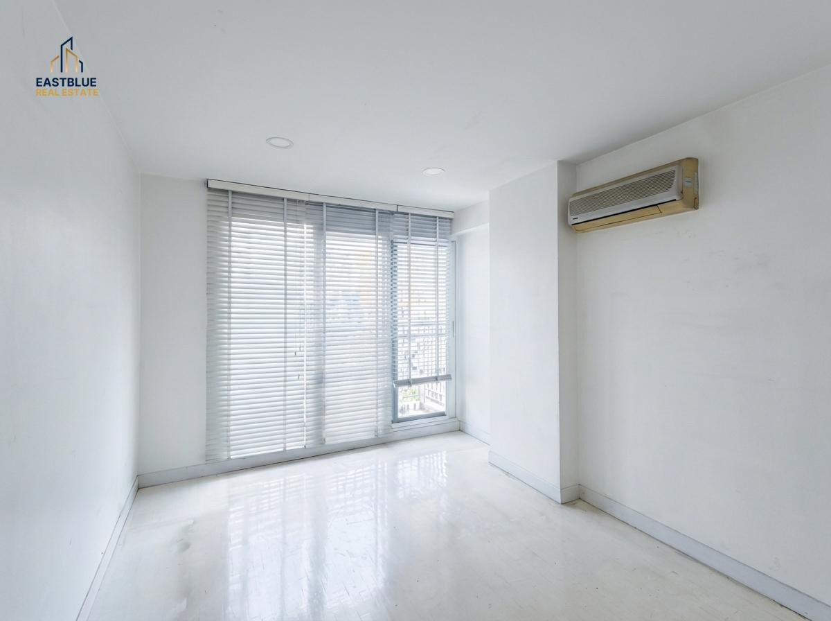 For SaleCondoSathorn, Narathiwat : Baan Siri Sathorn Suanplu / Spacious north-facing unit, airy with a cool breeze. Best price on the market. / 2 bed 107 sq.m.Tel. 0937890899