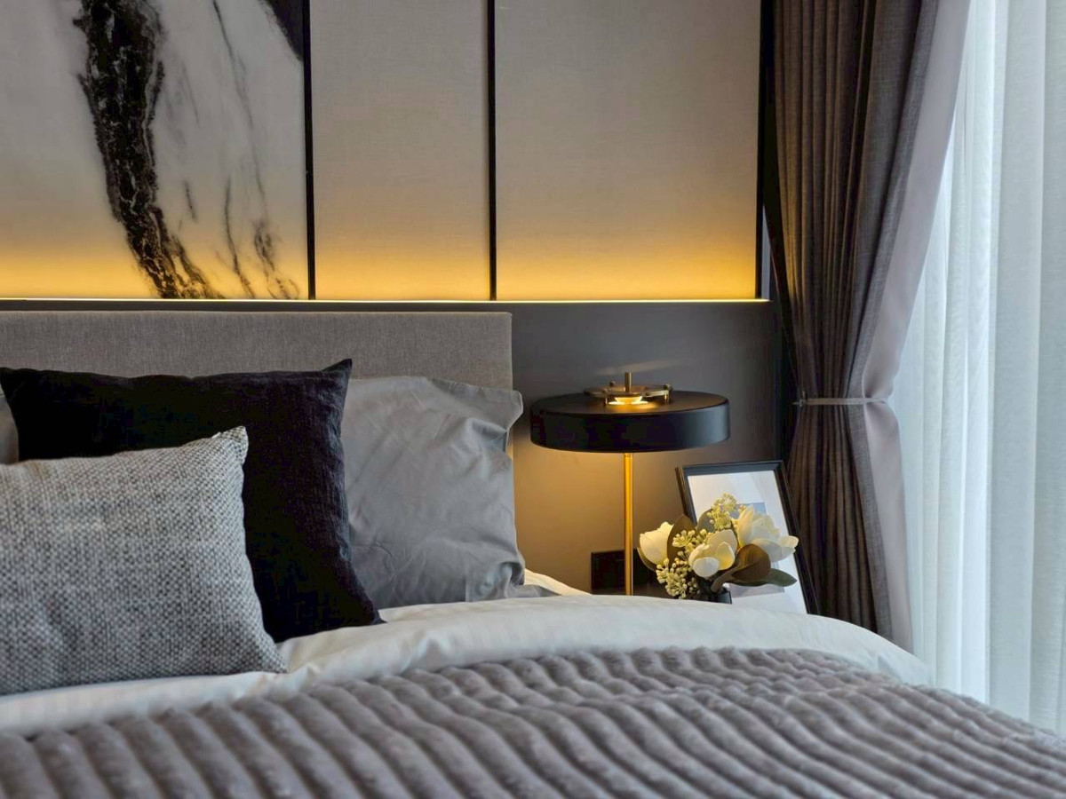 ขายคอนโดสีลม ศาลาแดง บางรัก : ขายห้องโครงการ 2ห้องนอน New series แอชตันสีลม คอนโดบนถนนสีลม