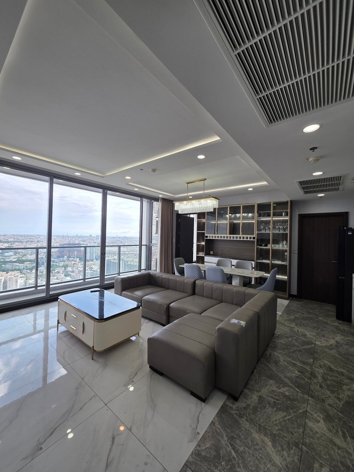 For RentCondoOnnut, Udomsuk : For rent 4 bedrooms, 4 bathrooms, Whizdom Inspire Sukhumvit.