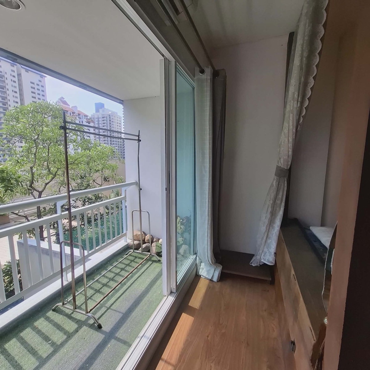 ให้เช่าคอนโดสุขุมวิท อโศก ทองหล่อ : ให้เช่า แกรนด์ พาร์ค วิว อโศก Grand Park View พร้อมเข้าอยู่ MRTเพชรบุรี BTS อโศก ใกล้ มศว. เฟอร์นิเจอร์+เครื่องใช้ไฟฟ้าครบ ติดต่อ Line : @551txomc. 