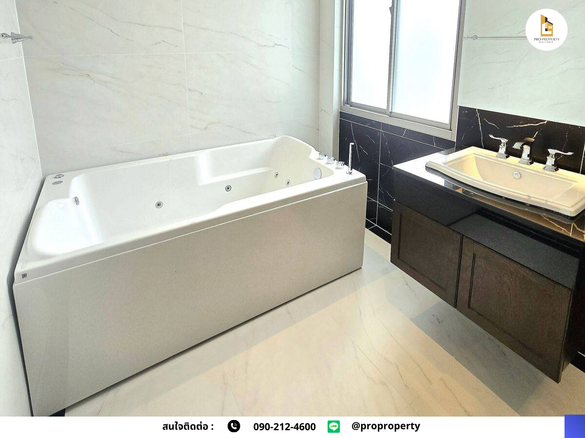 บ้านลาดกระบัง สุวรรณภูมิ : คฤหาสน์หรู 