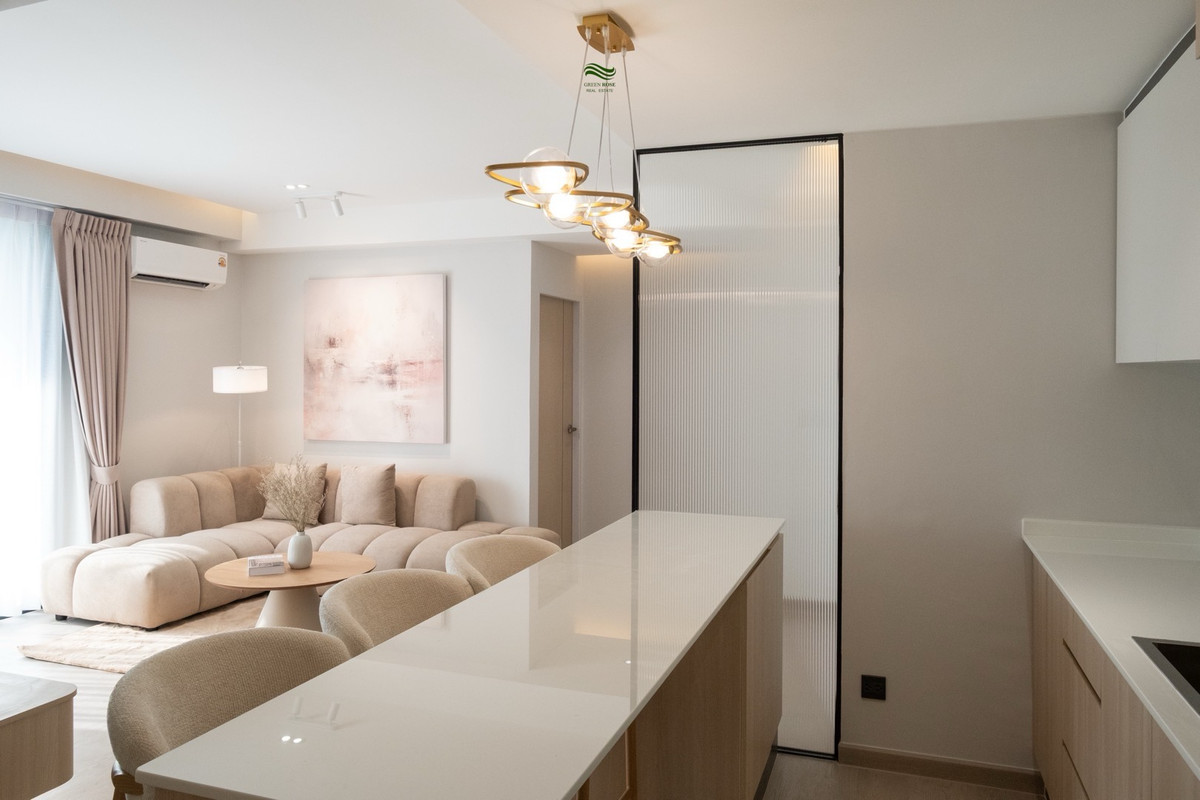 ขายคอนโดพัฒนาการ ศรีนครินทร์ : ห้องใหญ่ 87 ตรม วิวเมือง