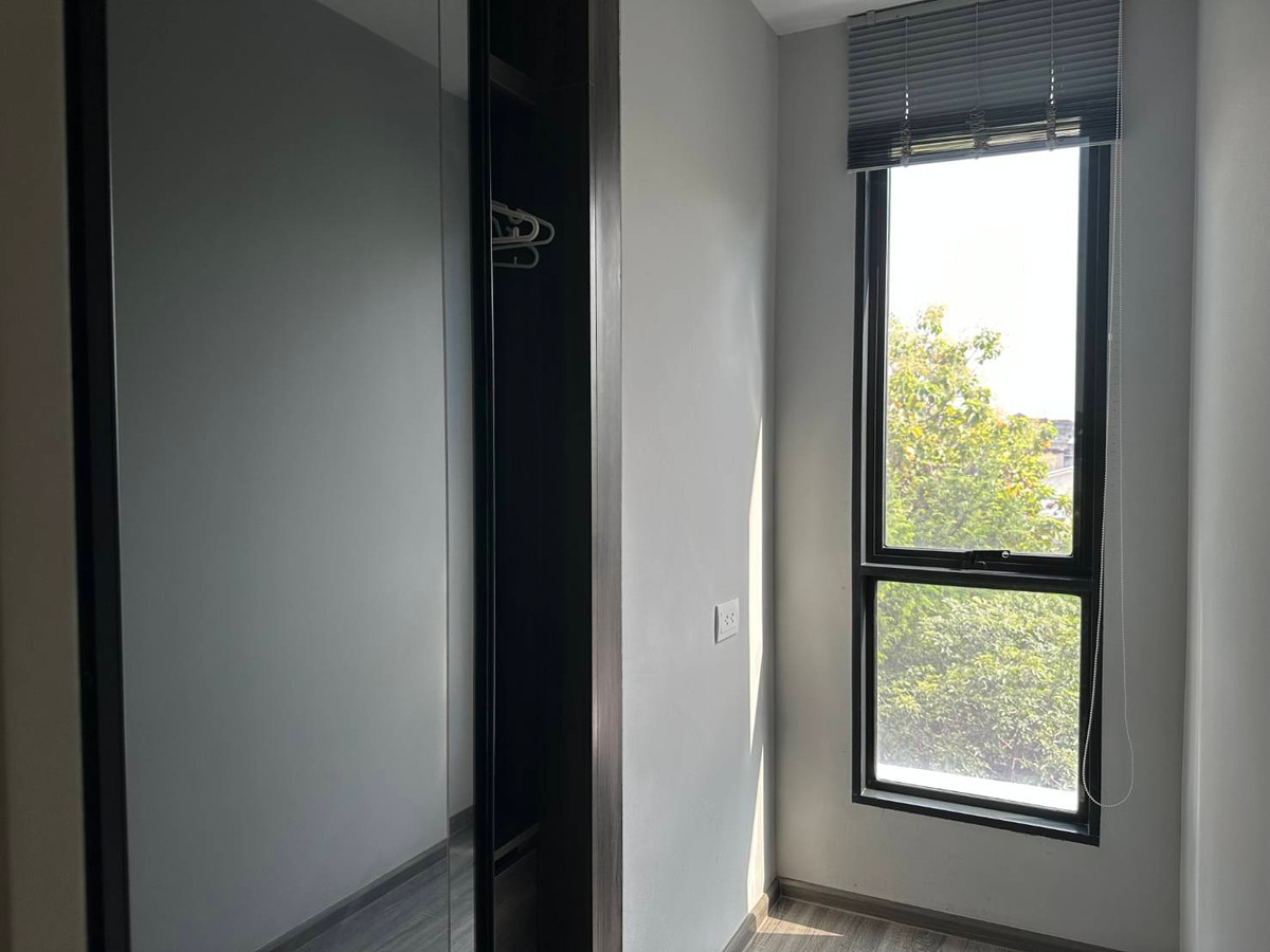 For RentCondoSukhumvit, Asoke, Thonglor : Condo for rent Ideo Mobi Sukhumvit 40, fully furnished condo, ready to move in, near BTS Ekkamai and 2 expressways!!