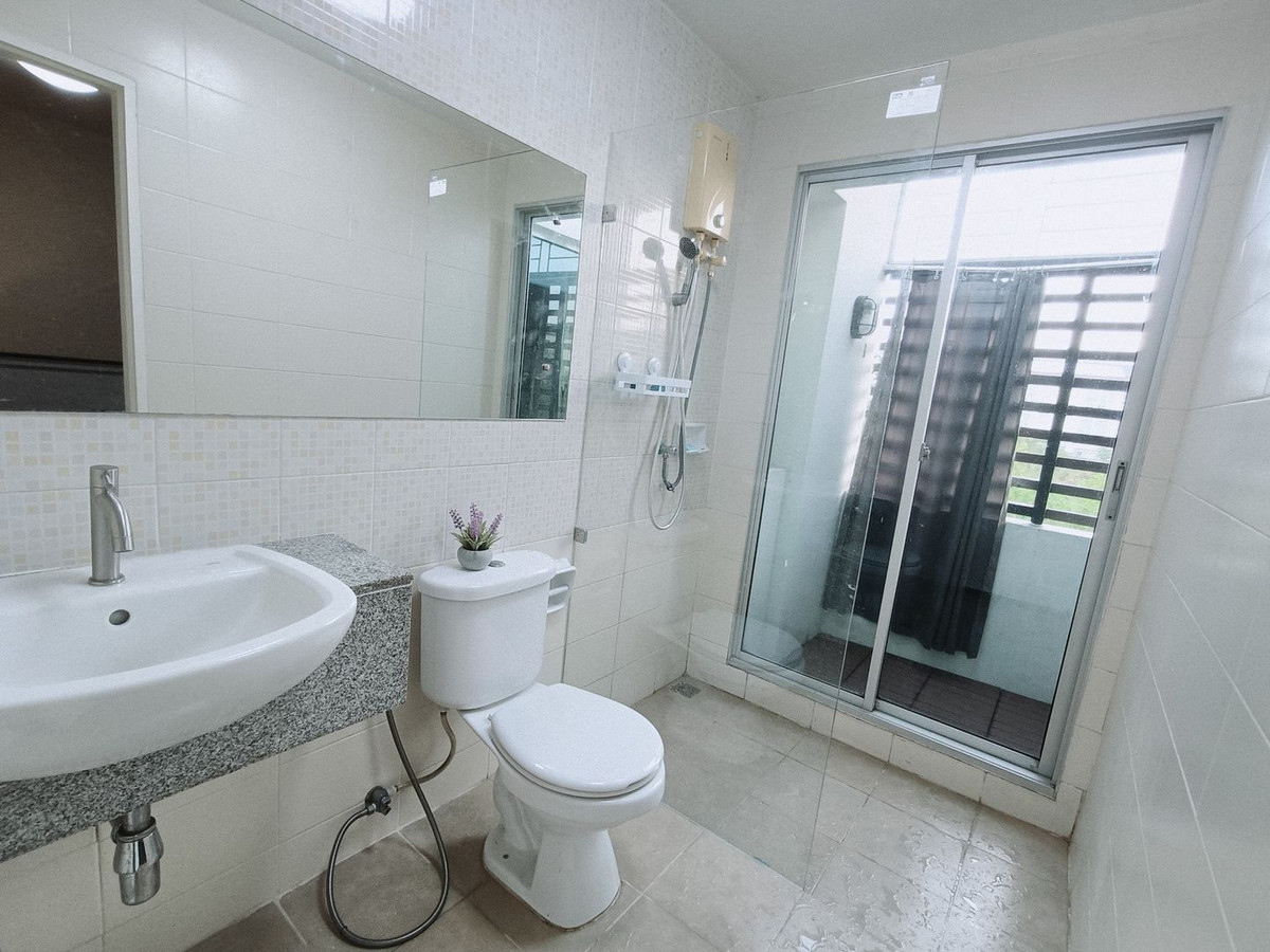 For RentTownhomePattanakan, Srinakarin : ⚡ For rent, 3-story townhome, Town Plus Rama 9, size 35 sq m. ⚡