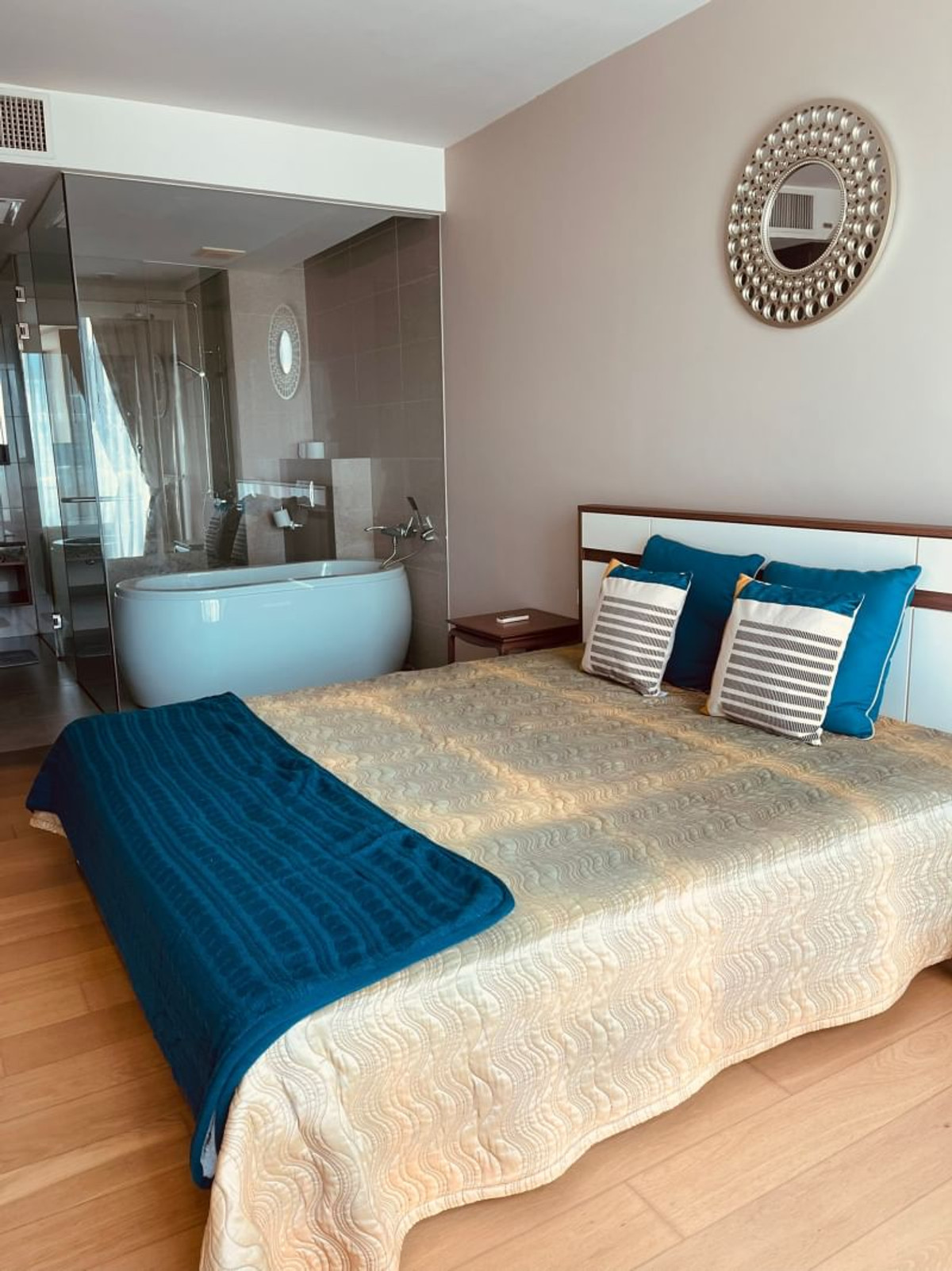 For RentCondoSukhumvit, Asoke, Thonglor : For rent: Siamese Thirty Nine, big room, satisfying! 72 sq m, 2 bedrooms, 2 bathrooms, in the heart of Sukhumvit 39, best price.