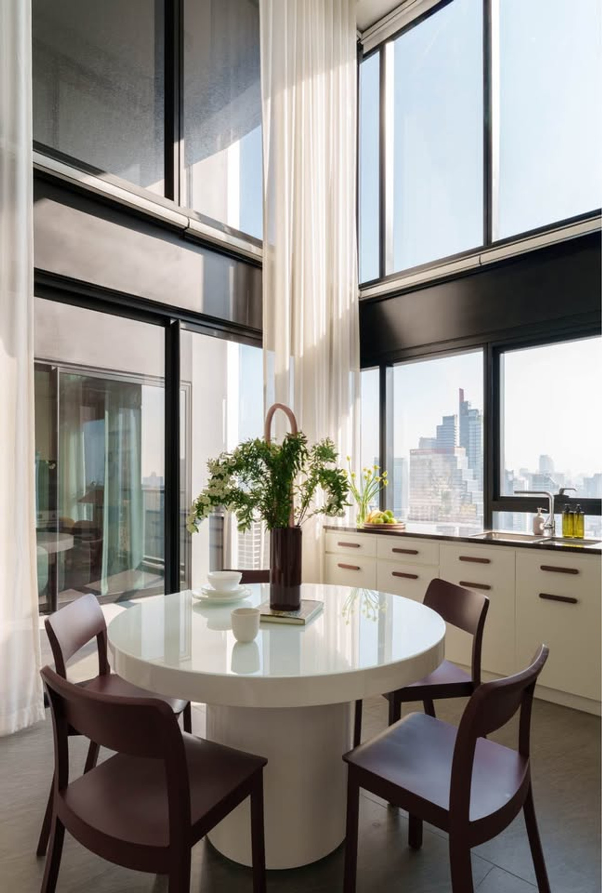 ให้เช่าคอนโดสีลม ศาลาแดง บางรัก : 🩷🎀 The Lofts Silom 🎀🩷 2 Beds 2 Baths, Rental 140,000  Baht