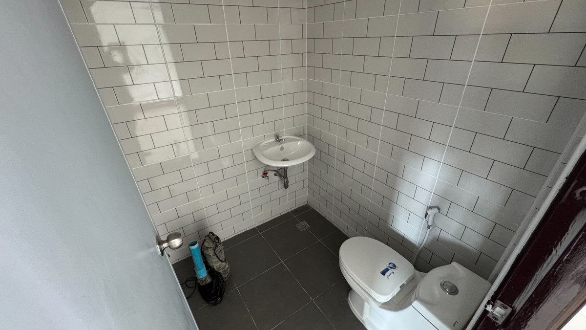 HouseRayong : 🏡 One-story detached house next to a canal, friendly price, close to nature. Line @bzprOperty